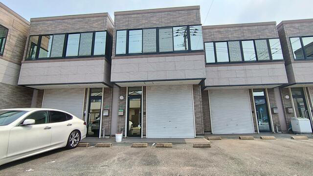 ＷＥＬＬＳ　ＫＳ、104の駐車場