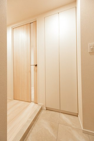 パークアクシス神田レジデンスの玄関|※写真は同タイプ住戸です。