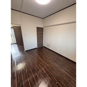 長谷川ビルの内装