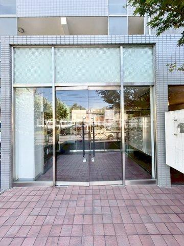 エコタワーバオバブのエントランス