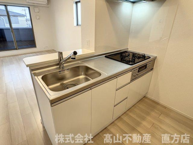 直方市大字感田のアパートのキッチン