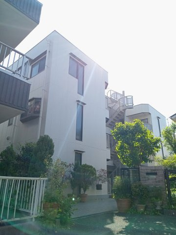 川崎市多摩区菅３丁目の賃貸マンションの外観