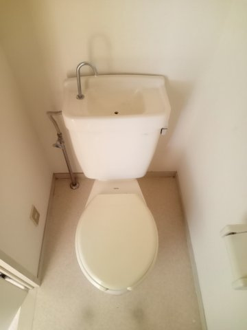 川崎市多摩区菅３丁目の賃貸マンションのトイレ