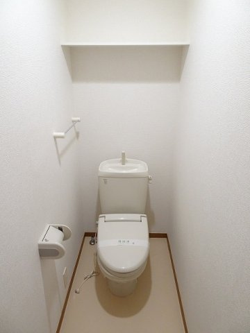 メゾン　ＭＯＭＯのトイレ|清潔感のあるトイレです
