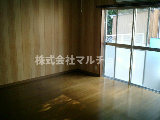 目良二戸一の洋室|使い勝手のいい洋室です