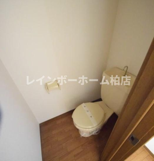 特典：仲介手数料が50％OFFです‼のトイレ|落ち着いた色調のトイレです