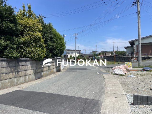 東根市大字羽入【新築建売】B棟の前面道路含む現地写真|前面道路含む現地写真