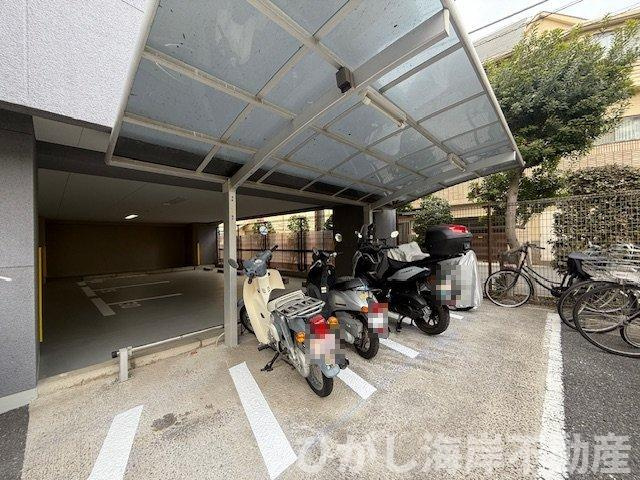サンヴェール湘南平塚の駐車場|敷地内バイク置場