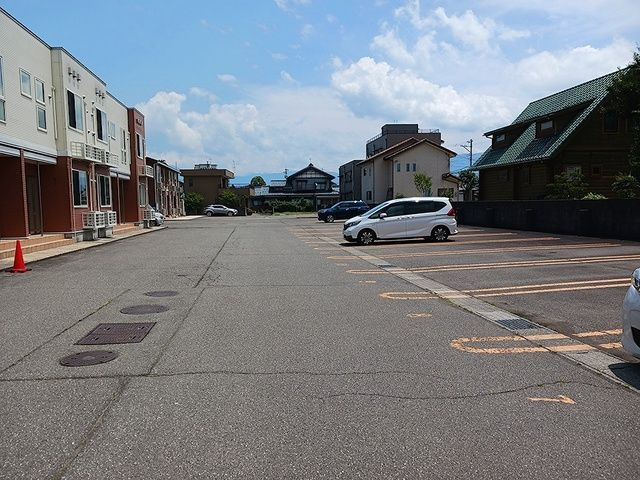 ヴィラ・清瀧　Ｂの駐車場