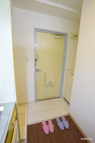エクセレント中道　仲介手数料無料の玄関
