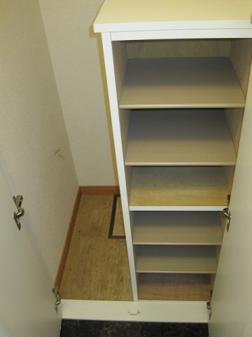 レオパレス清流Ⅱのその他|収納（右：下駄箱）