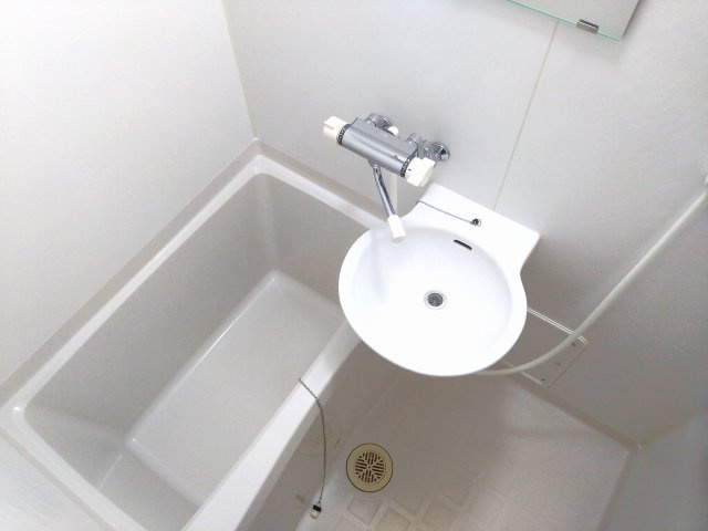 レオパレスエトワールの浴室