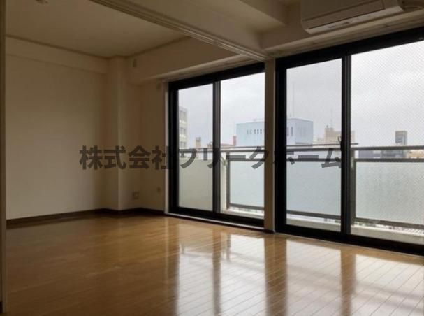 武蔵野市中町１丁目の賃貸マンションの居間・リビング