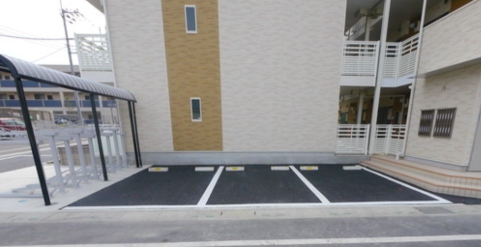 Ｃｒｅａの駐車場