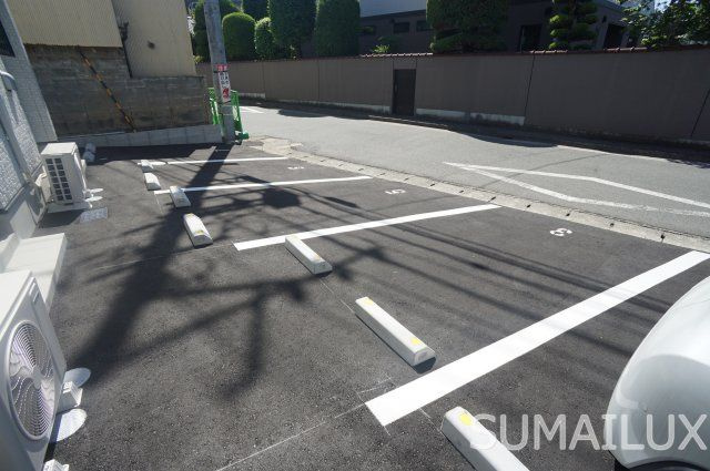 VIOLESTA熊大東の駐車場
