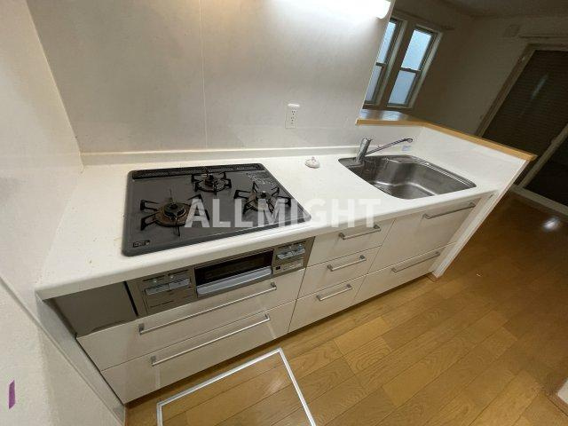 稲城市百村のアパートのキッチン|★お部屋探しはオールマイト不動産までご相談下さい♪