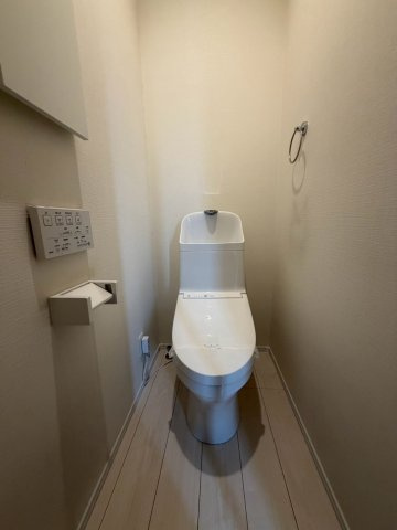 所沢市久米中古戸建のトイレ