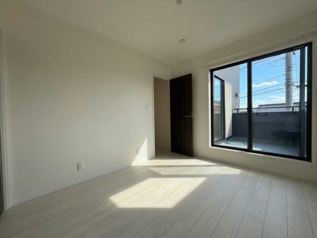 所沢市久米中古戸建の洋室