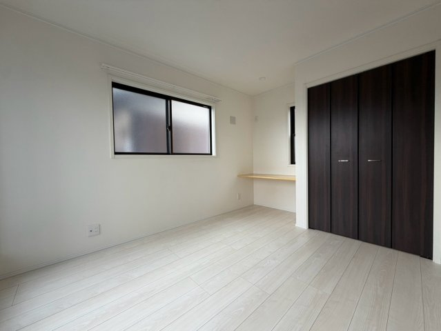 所沢市久米中古戸建の洋室