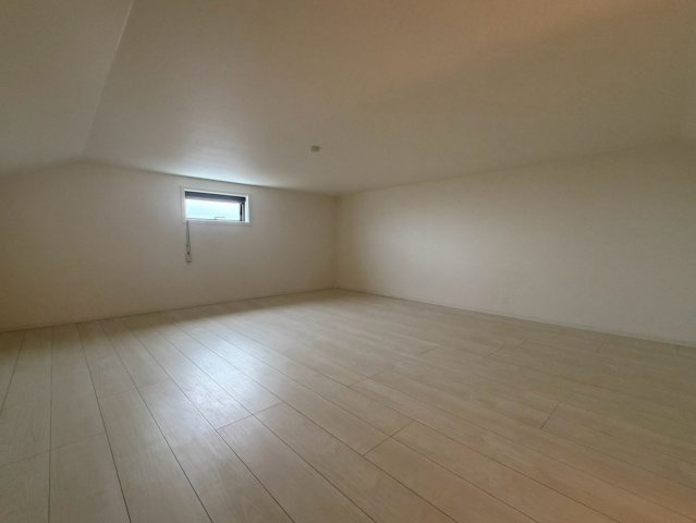 所沢市久米中古戸建の洋室