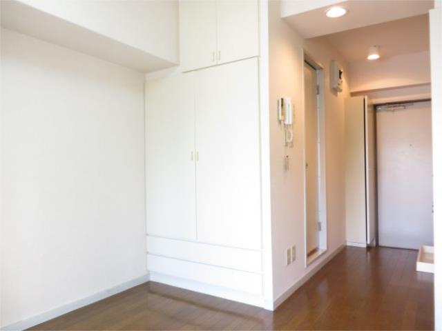 川崎市多摩区登戸の賃貸マンションの寝室|★お部屋探しはオールマイト不動産までご相談下さい♪【044-543-9135】
