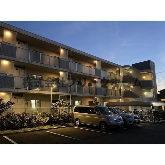 L’ｓ residence武蔵境の駐車場