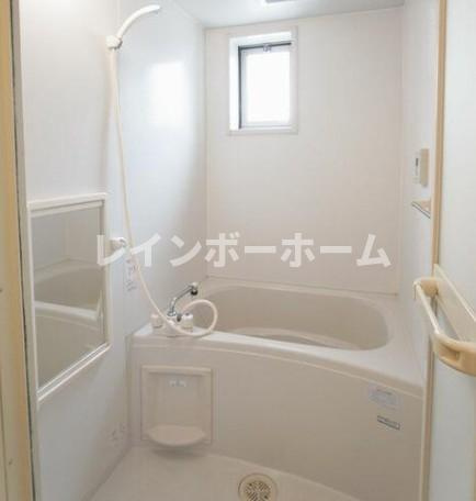 フラットヒルズの浴室