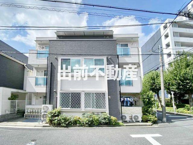 クリスタルコート中野南台の外観
