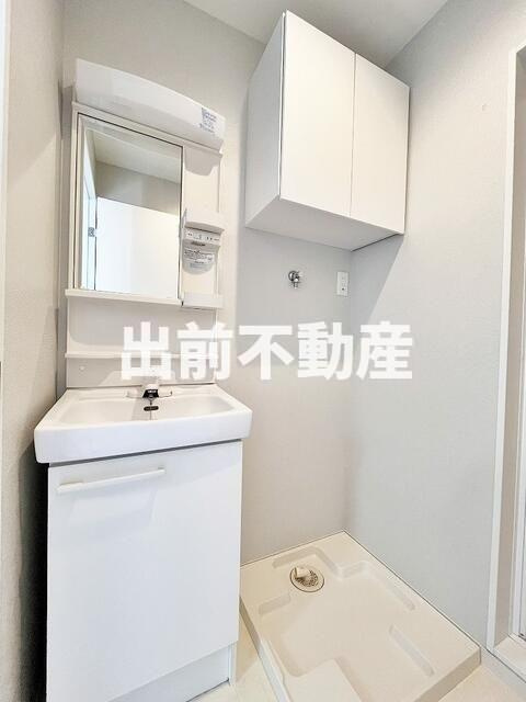 クリスタルコート中野南台の洗面所