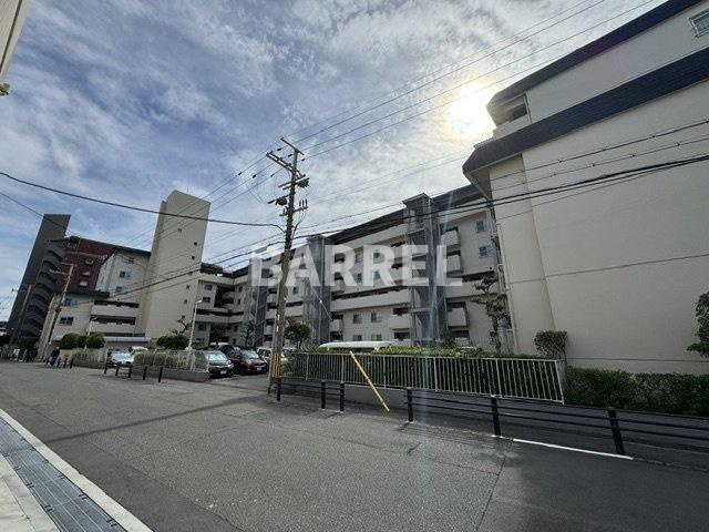 コープ野村江坂台の外観