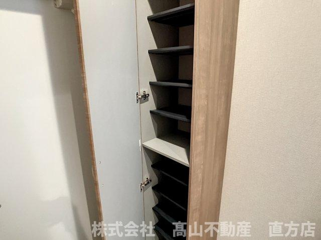 北九州市八幡西区香月中央３丁目のアパートの収納