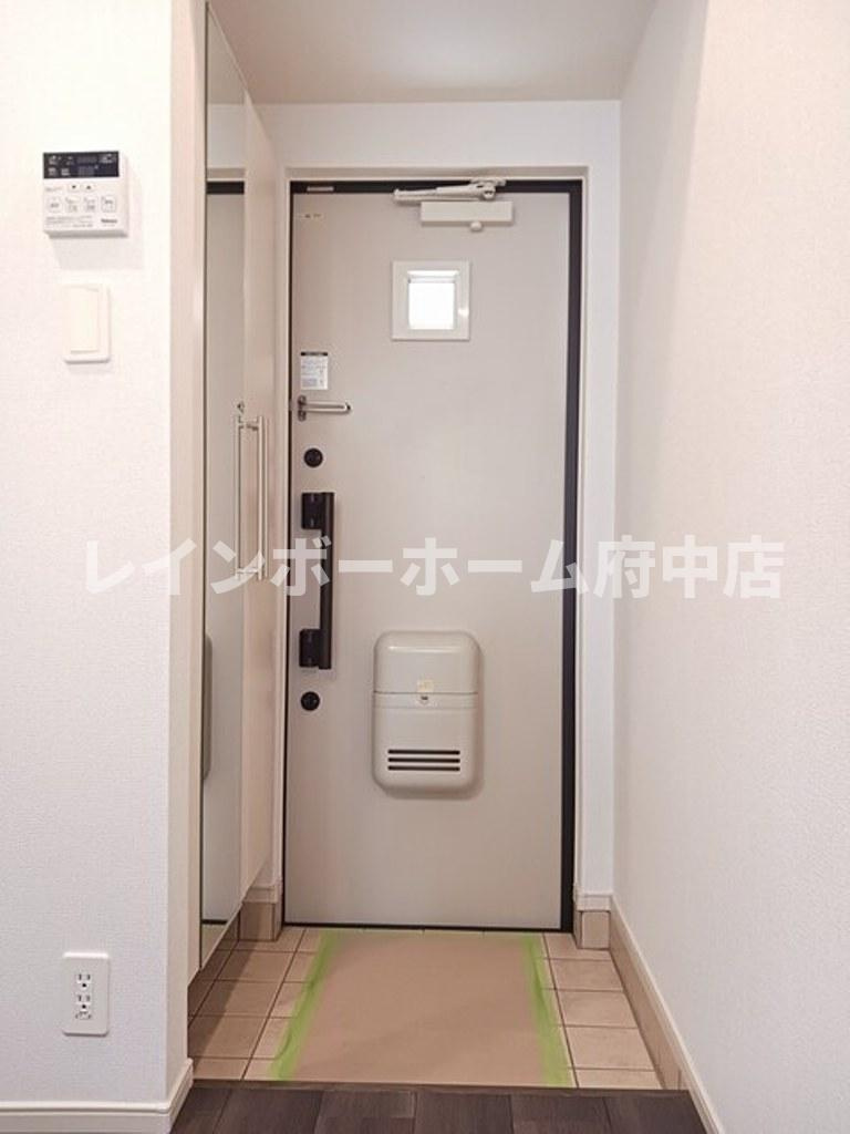 カーサ　ヴェルデの玄関