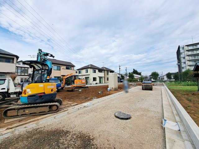 【外観】 | 西東京市中町4丁目　建築条件無売地　全6区画　(保谷店) | 小学校まで徒歩5分、毎日の登下校も負担が少ない距離ですので安心。