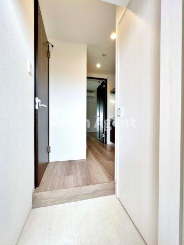 S-RESIDENCE浅間町の玄関