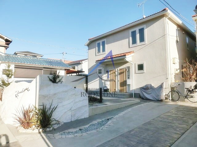 Ｄｗｅｌｌ　Ｇａｒｄｅｎのエントランス|エントランスです。