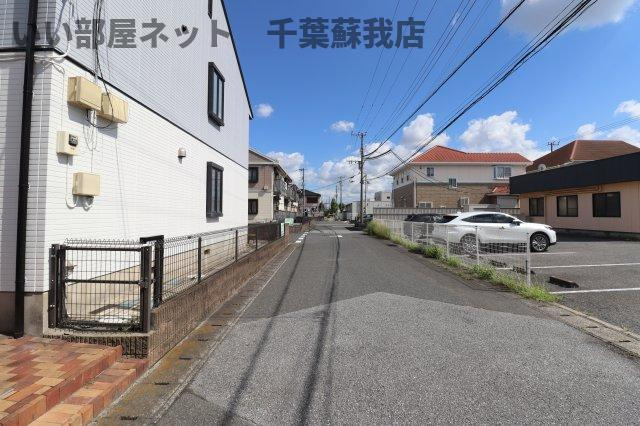 グランディアの周辺