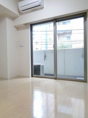 プラチナコート多摩川イーストの居間・リビング
