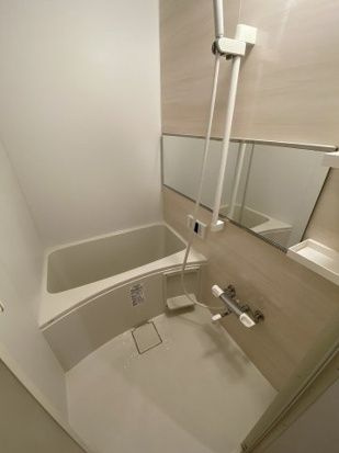 V-room1の浴室
