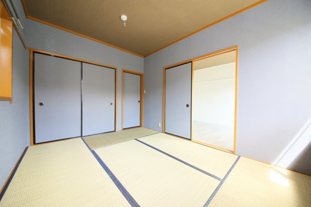 ゴールドハイツA・B棟の和室