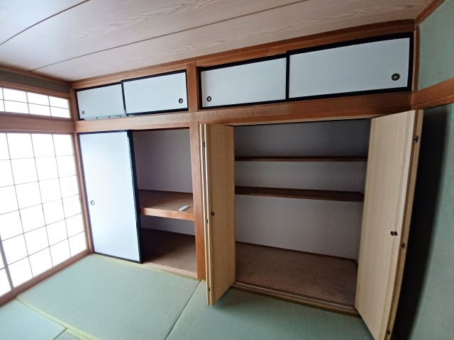 セゾン松原A棟の収納|大きなものも収納できそうです