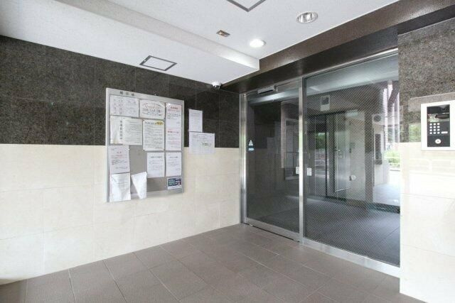 グランヴァン中延のエントランス