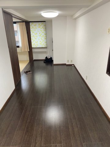千代田区飯田橋１丁目の店舗一部の居間・リビング