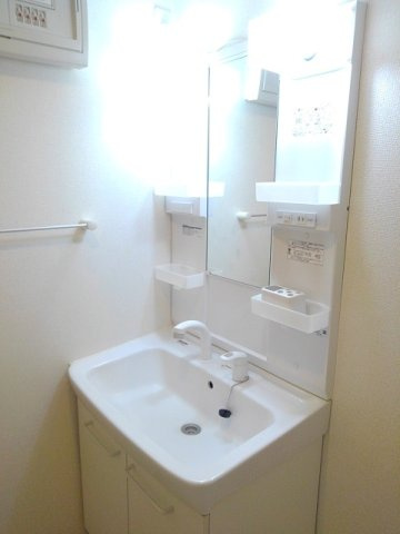 サンライズ岩山の洗面所|コンパクトで使いやすい洗面所