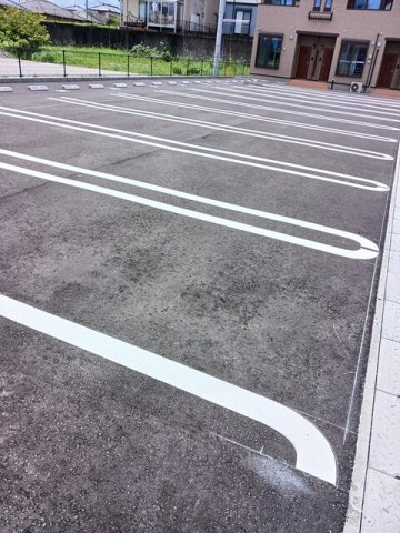 ロータス都城４の駐車場