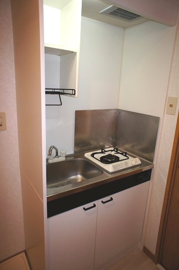 【キッチン】 | 新品家具付きマンション平尾16A(KaGood福岡) | キッチンでお料理をお楽しみください