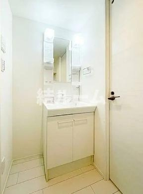 練馬区桜台１丁目の賃貸マンションの洗面所|別号室参考写真