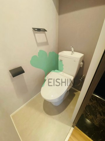 B/UNITY TAKESHITAEKIMAE(ビーユニティ竹下駅前)のトイレ|清潔感のあるトイレです。