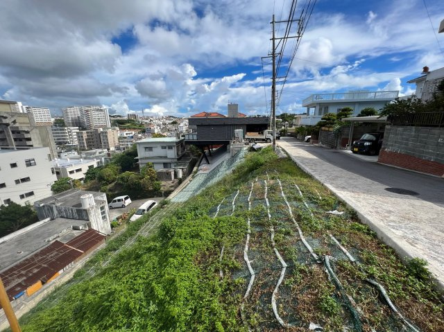浦添市経塚(150.04坪)３区画の周辺