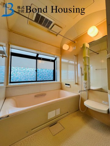 土地面積49坪　ウッドデッキ付　西区白水1丁目　中古戸建の浴室
