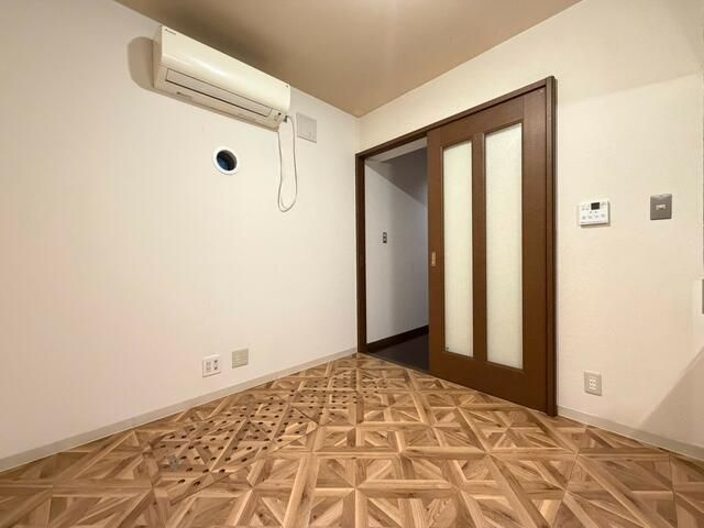 麻溝台８丁目戸建の居間・リビング